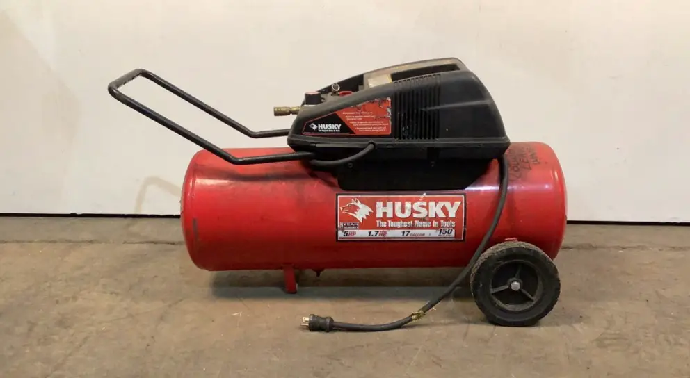who makes husky air compressors
